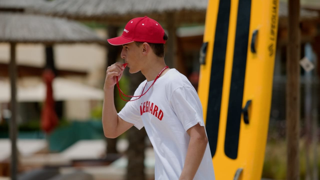 What is the Importance of Having a Certified Lifeguard on Watch?