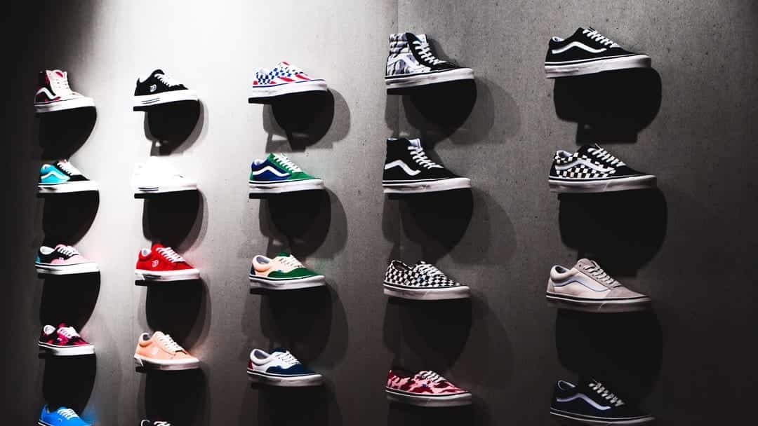 The Ultimate Guide to Shopping and Finding Deals at a Sneakers Store