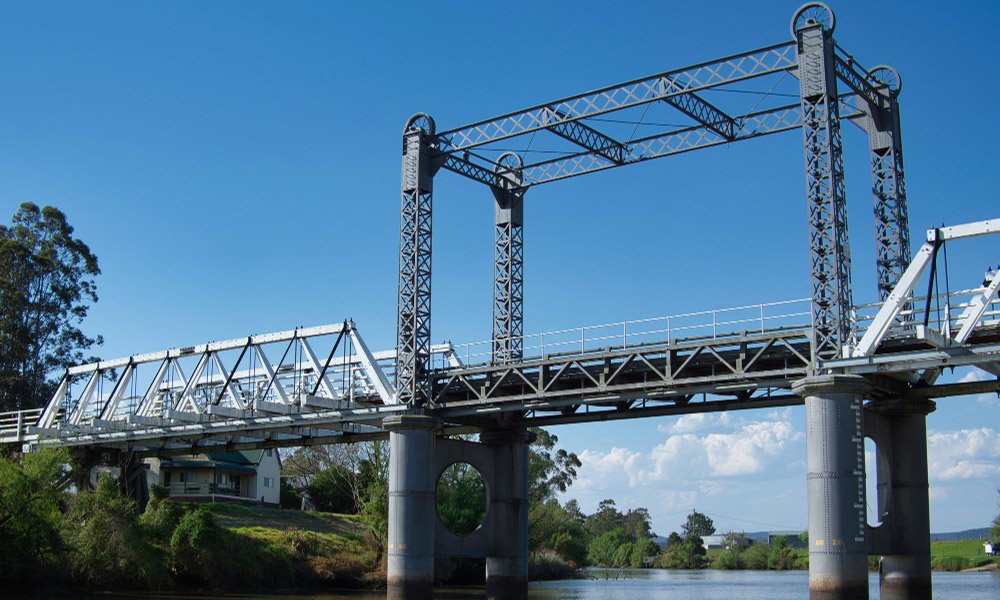 Types of CMMs: Bridge, Cantilever, and Gantry Comparison