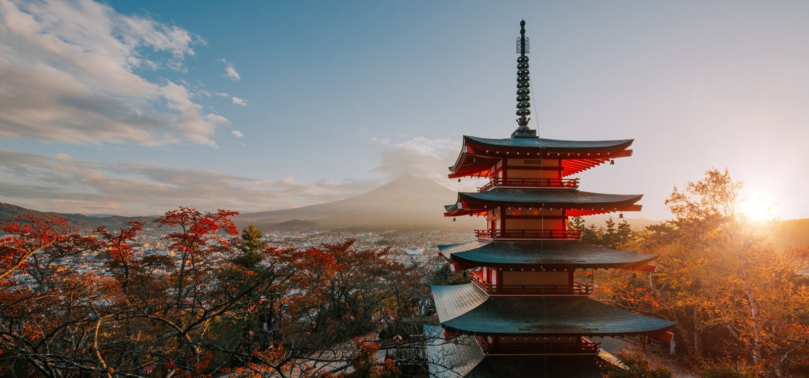 Why Do Tourists Prefer Using a Japan eSIM Over Local SIM Cards?