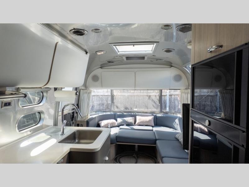 Class A vs Class C Motorhomes: Which Fits Your Texas Road Trips Best?