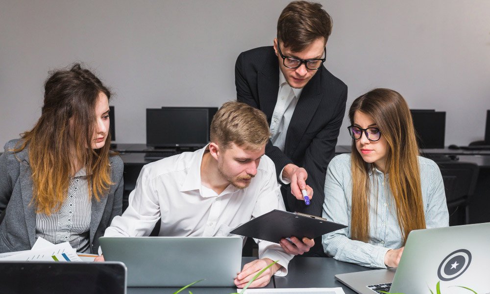 MBA Career Guide: Skills, Networks, and Roles You Can Land