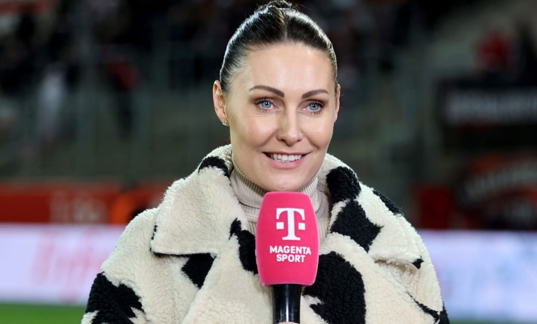 How to Become a Sports Journalist